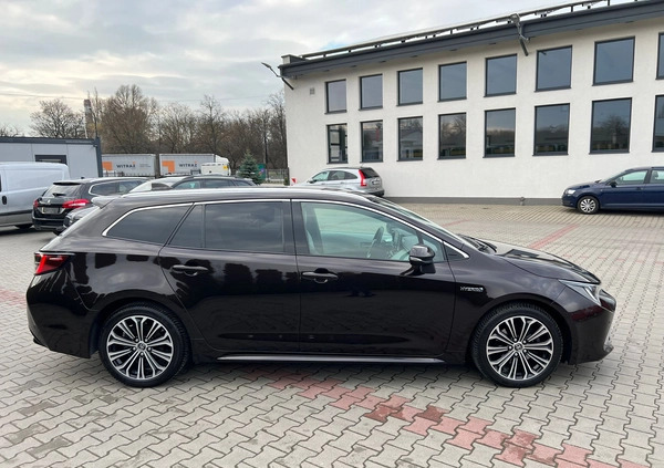 Toyota Corolla cena 86900 przebieg: 177932, rok produkcji 2019 z Olszyna małe 211